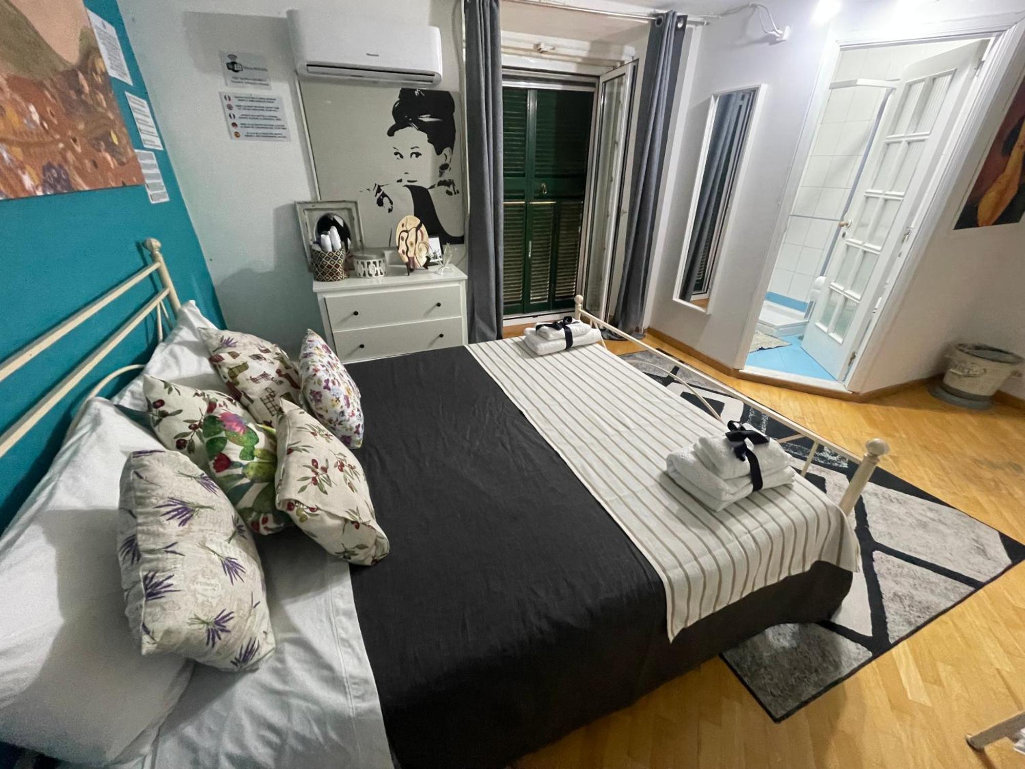 Plebiscito Charme Rooms Napoli Ngoại thất bức ảnh