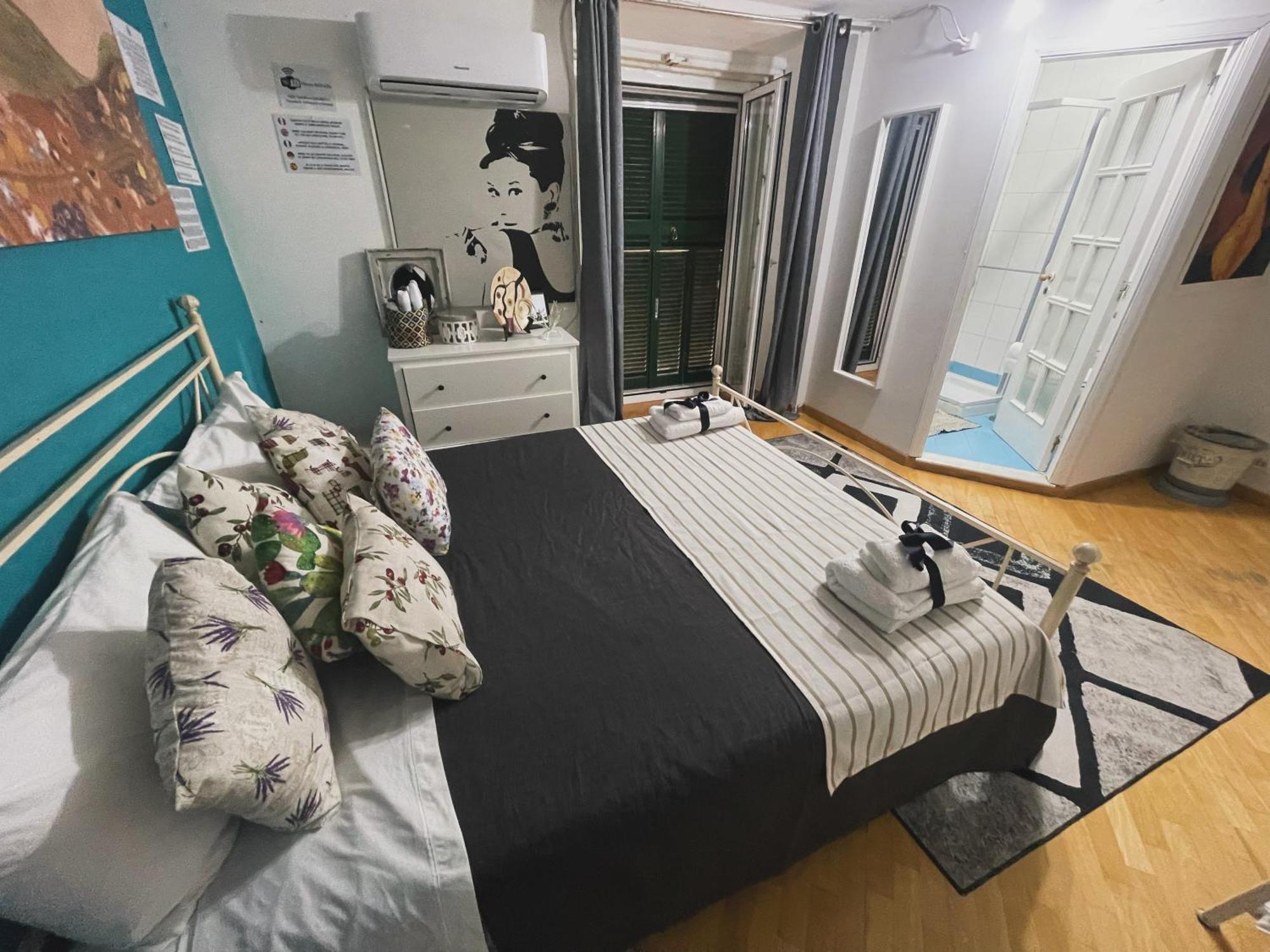 Plebiscito Charme Rooms Napoli Ngoại thất bức ảnh
