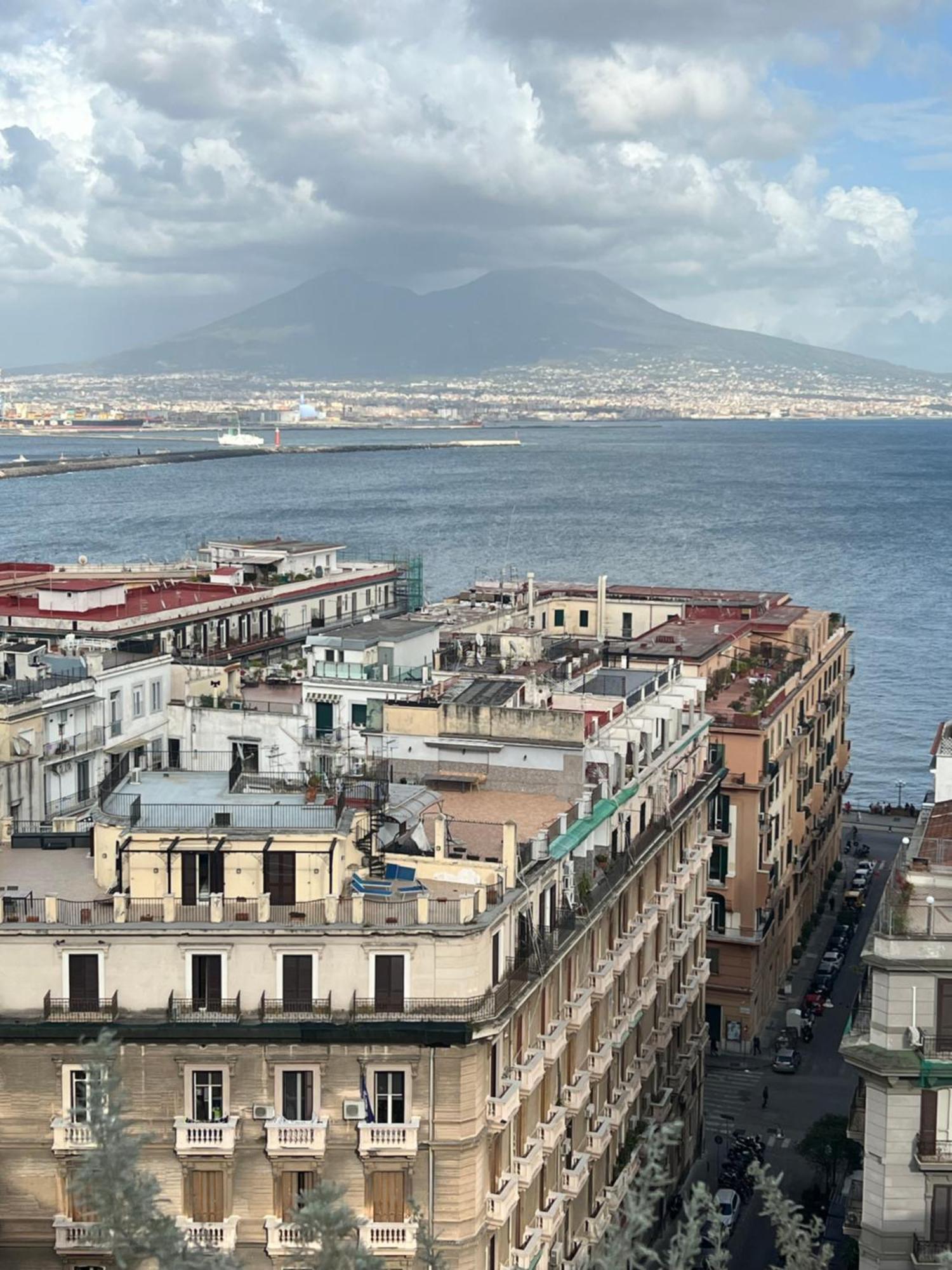 Plebiscito Charme Rooms Napoli Ngoại thất bức ảnh