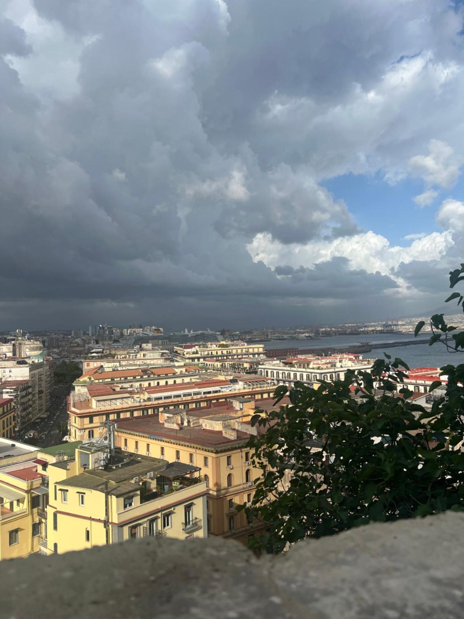 Plebiscito Charme Rooms Napoli Ngoại thất bức ảnh