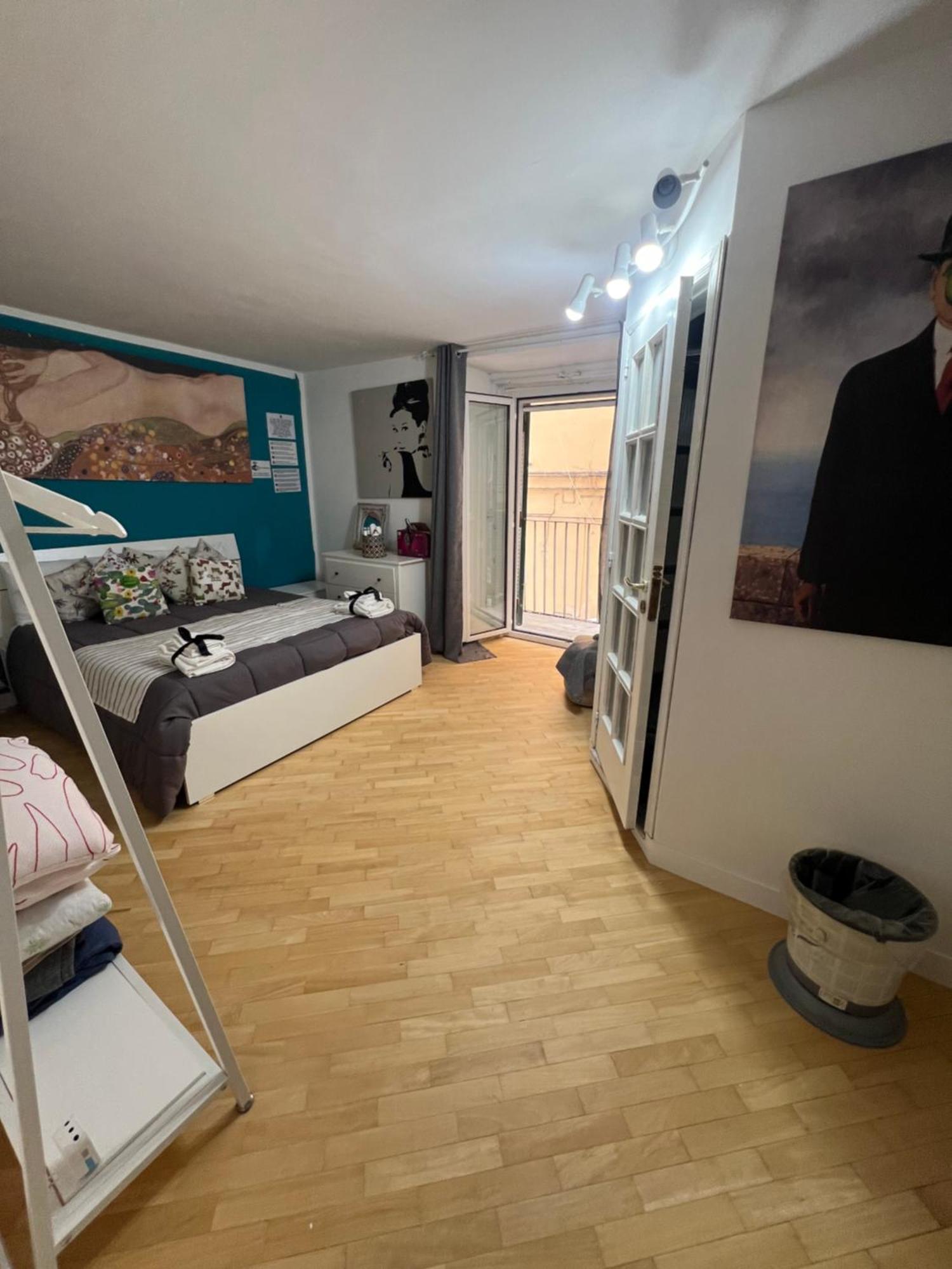 Plebiscito Charme Rooms Napoli Ngoại thất bức ảnh