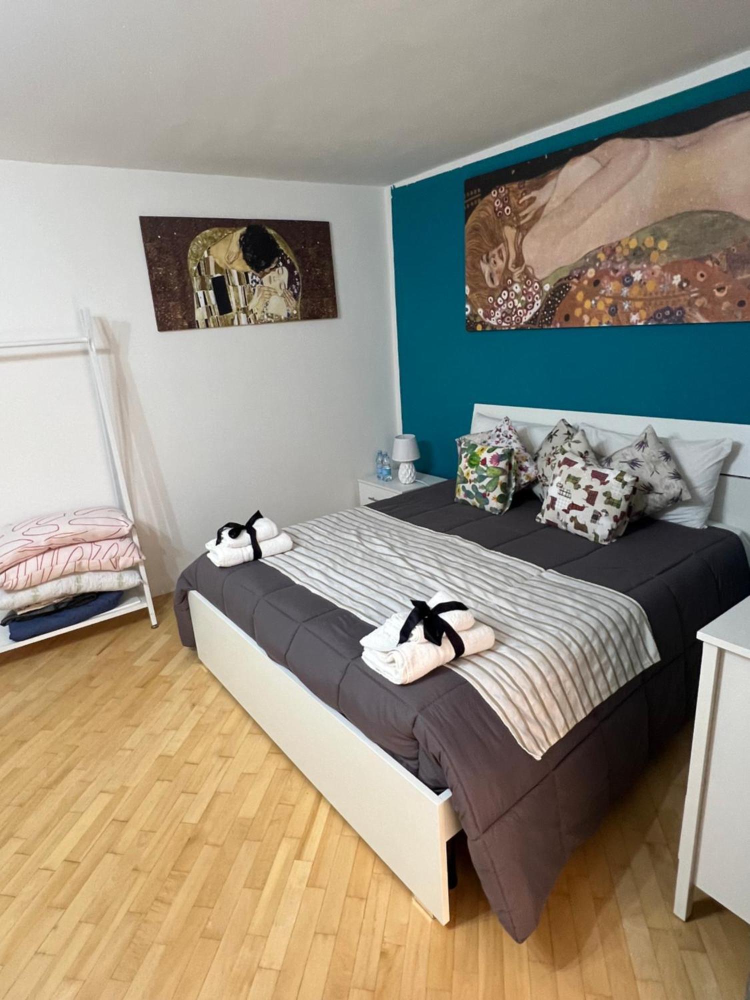 Plebiscito Charme Rooms Napoli Ngoại thất bức ảnh
